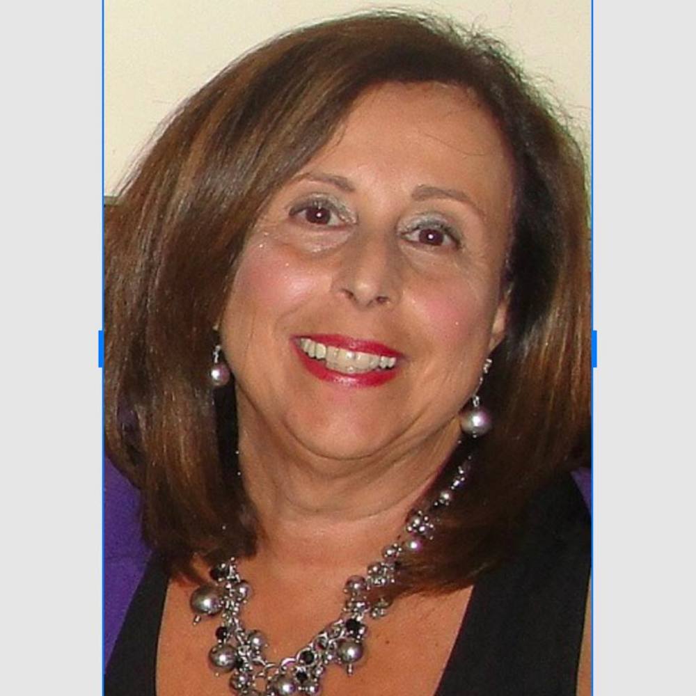 Meet your Posher, Paula